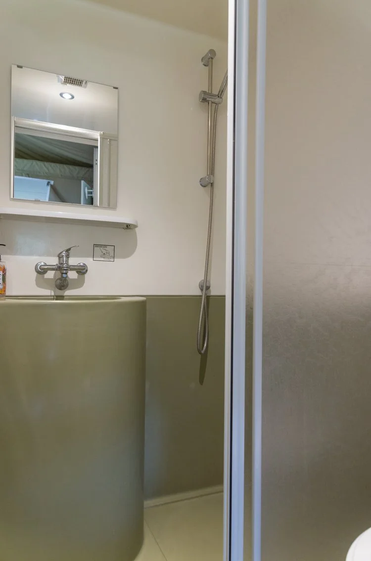 Slaapkamer glamping tent Berg ten Houte
